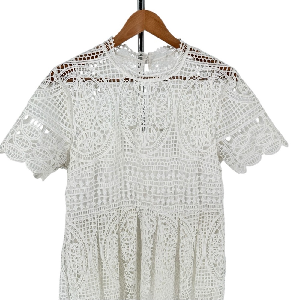 Olivia Culpo x Le Tote White Medallion Lace High Neck Midi Dress size Large - Picture 4 of 13